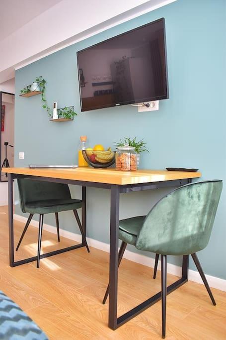 Mysa Modern Studio * Near Cismigiu Park * Netflix Boekarest Buitenkant foto
